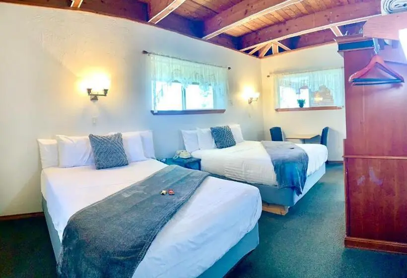 Standard-huone Queen-vuode, Breakers Boutique Inn