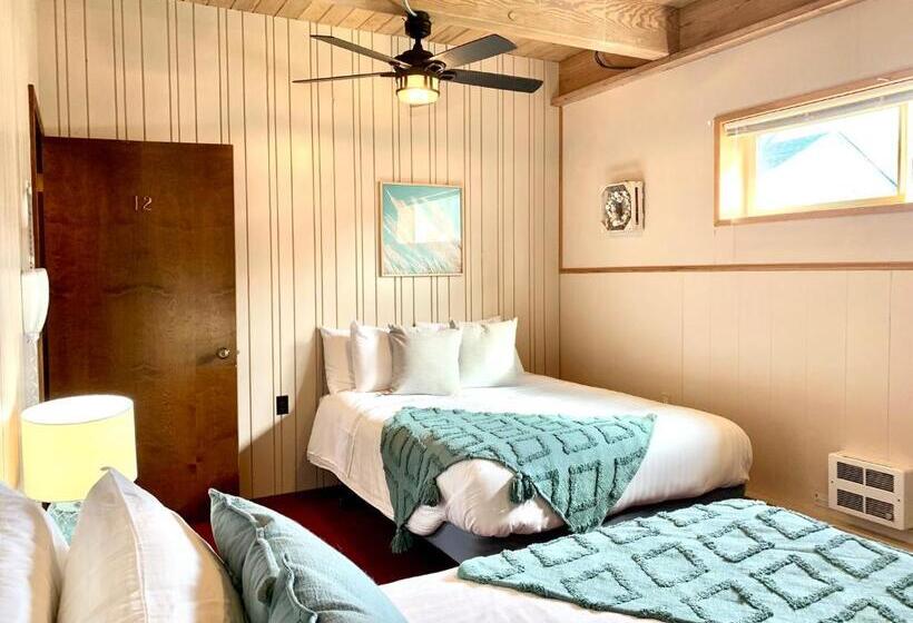 Семейный Номер, Breakers Boutique Inn