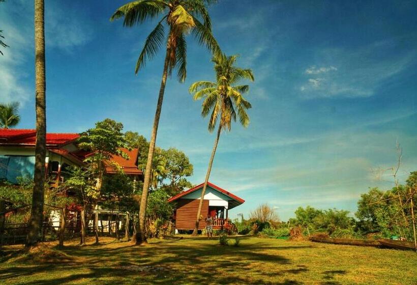 Номер Стандарт с Террасой, The Boathouse
