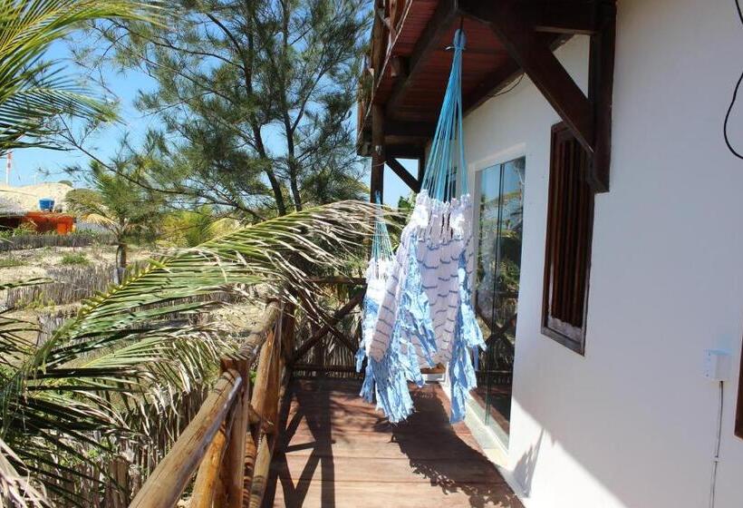 Номер Стандарт Вид на Море с Балконом, The Spot   Beachfront Sports Pousada