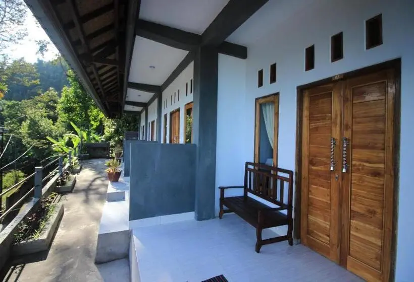 マウンテンビュースタンダードルーム, Adila Warung And Homestay