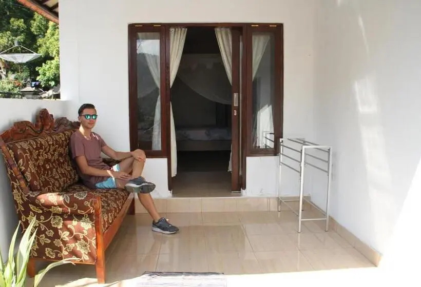 スタンダードルーム, Adila Warung And Homestay