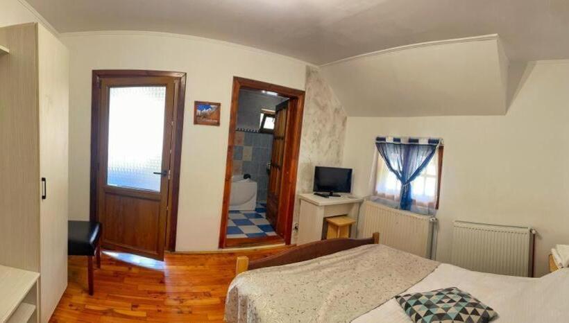 스탠다드 룸 산 전망, Amandra Chalet