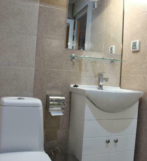 اتاق استاندارد, Center Guest House