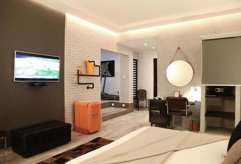 سوییت سوپریور, Stanislas Maison D Hotes