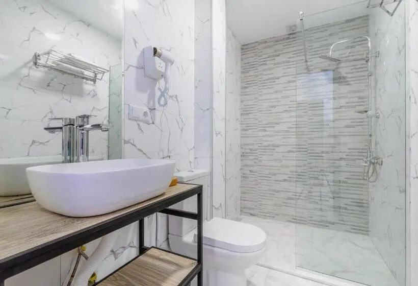 اتاق استاندارد با بالکن, Vita Gardenia Hotel Tskaltubo