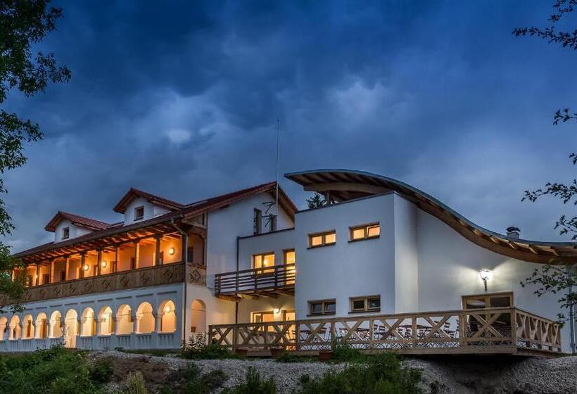 스탠다드 트리플 룸, Hanul Vatra