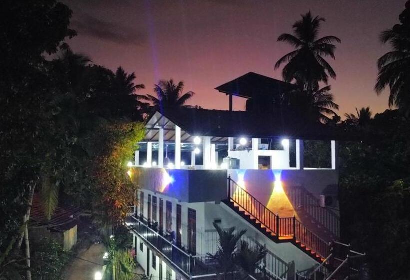 Семейный Номер, Rainbow Guest House