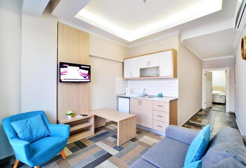 דירת חדר נוף לבריכה, M Suite