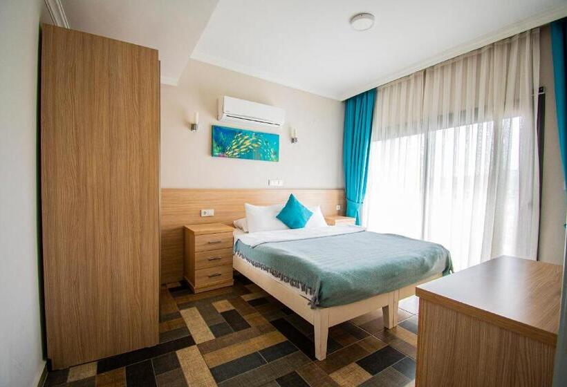 דירת חדר נוף לים, M Suite