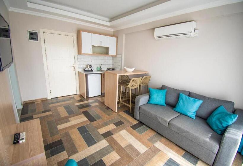 דירת חדר נוף לים, M Suite