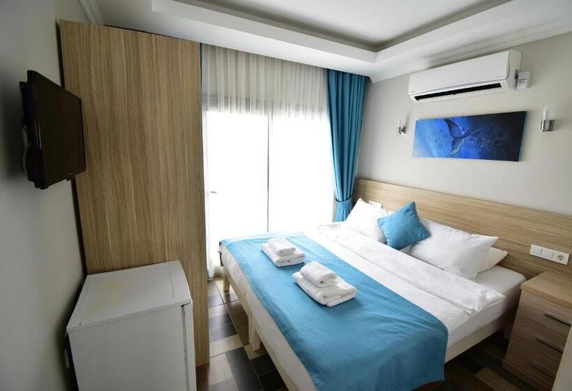 חדר סטנדרט עם מרפסת, M Suite