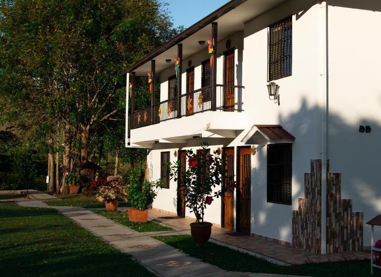 家庭间, Campestre El Triunfo