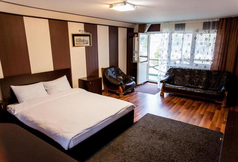 اتاق لوکس با بالکن, Guest House Shale