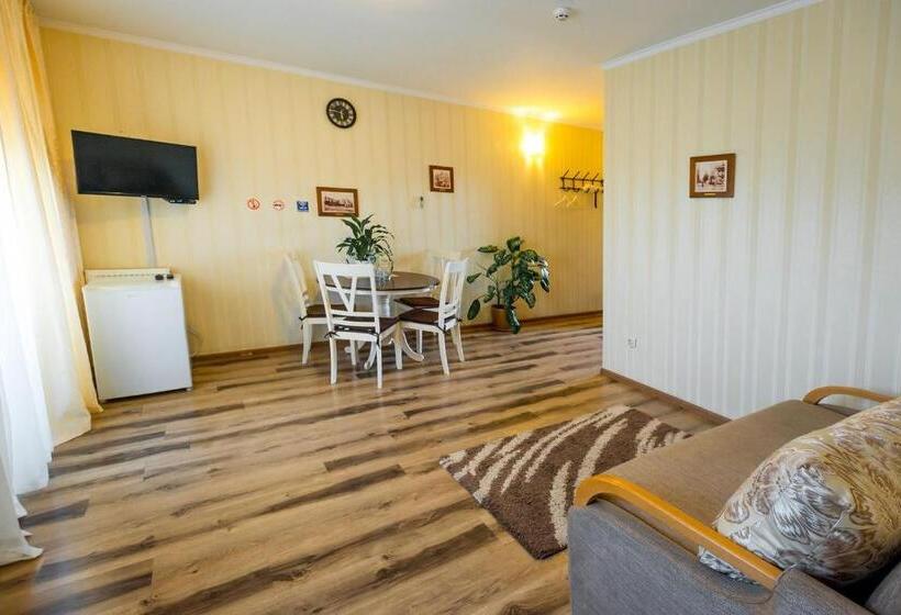 سوییت, Guest House Shale