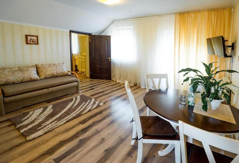 سوییت, Guest House Shale