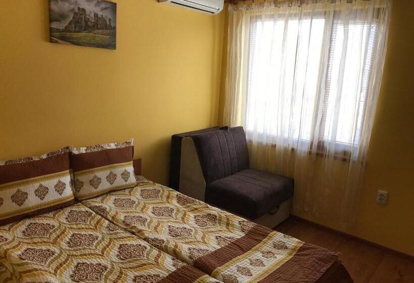 带共用浴室的标准房间, Guesthouse Elena