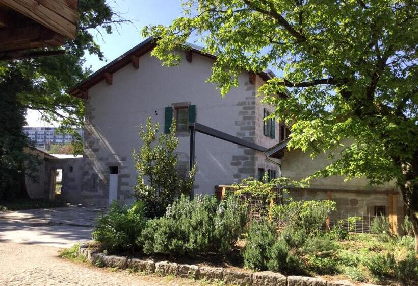 اتاق استاندارد, La Ferme Du Lignon