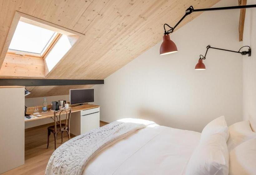 اتاق اکونومی, La Ferme Du Lignon