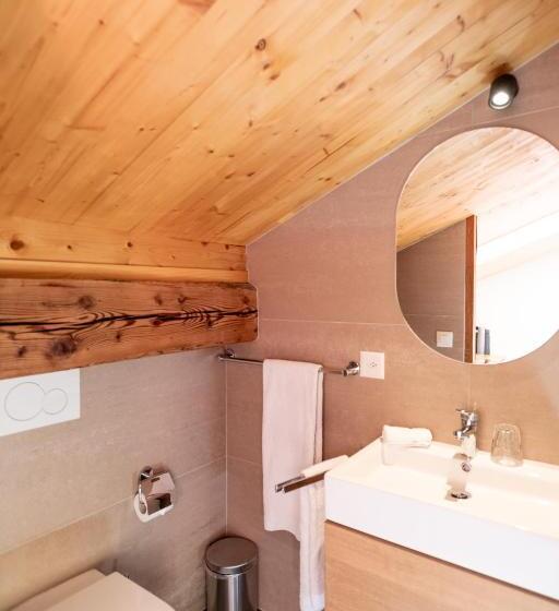 اتاق اکونومی, La Ferme Du Lignon