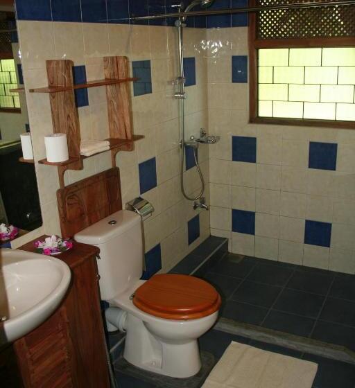 家庭间, Rangala House