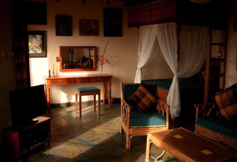 家庭间, Rangala House