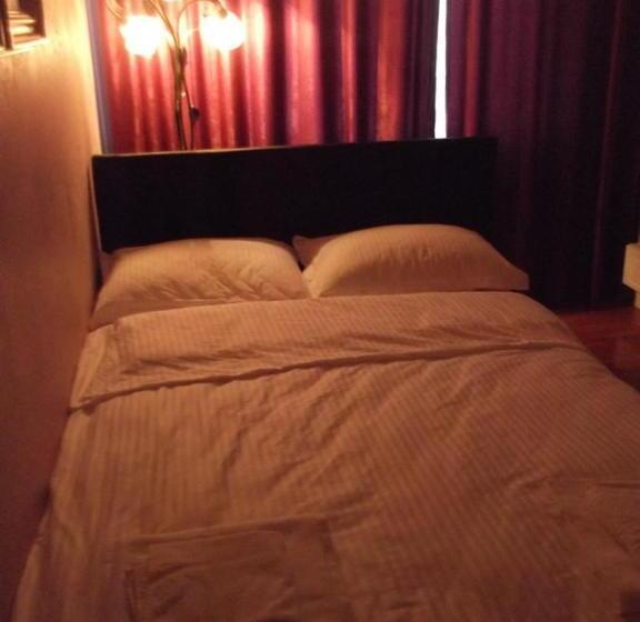 חדר סטנדרט, Pensiunea Raze De Soare