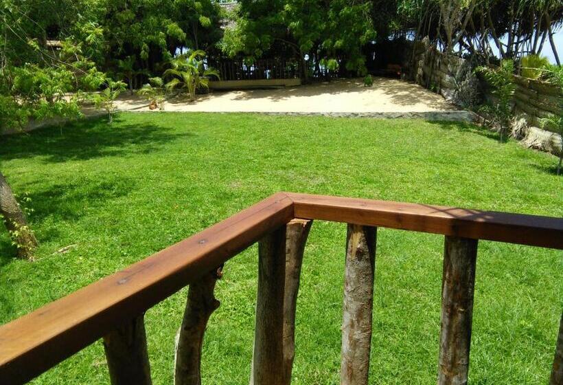 کلبه ییلاقی دلوکس یک خوابه, Cinnabar Resort