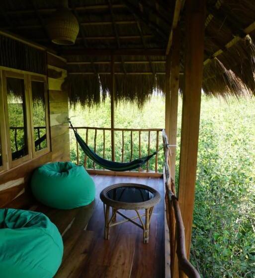 带海景的标准房, Cinnabar Resort