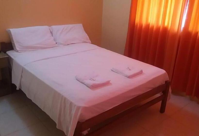 Deluxe Kamer, Hostal Montecarlos