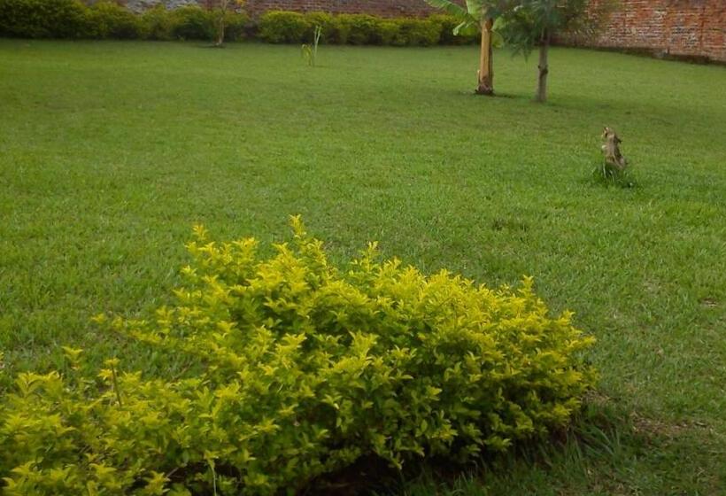 اتاق اکونومی, Maasai Villa Backpackers Home