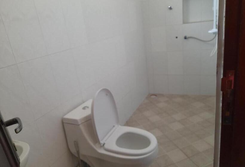 اتاق کلاسیک چهارنفره, Maasai Villa Backpackers Home