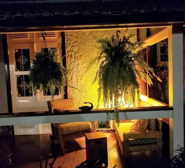 Sviitti Parveke, Pousada Pinati