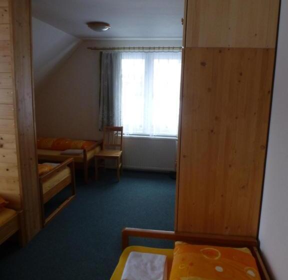 スタンダード4人部屋, Ubytování Lyžařská škola