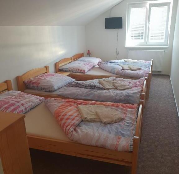 חדר סטנדרט לארבעה, Ubytování U Františka