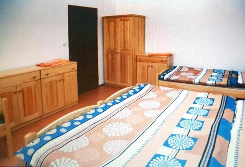 סוויטה, Ubytování U Františka