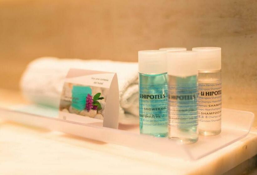 غرفة قياسية مطلّة علي حمام السباحة, Hipotels Bahia Cala Millor - Adults Only