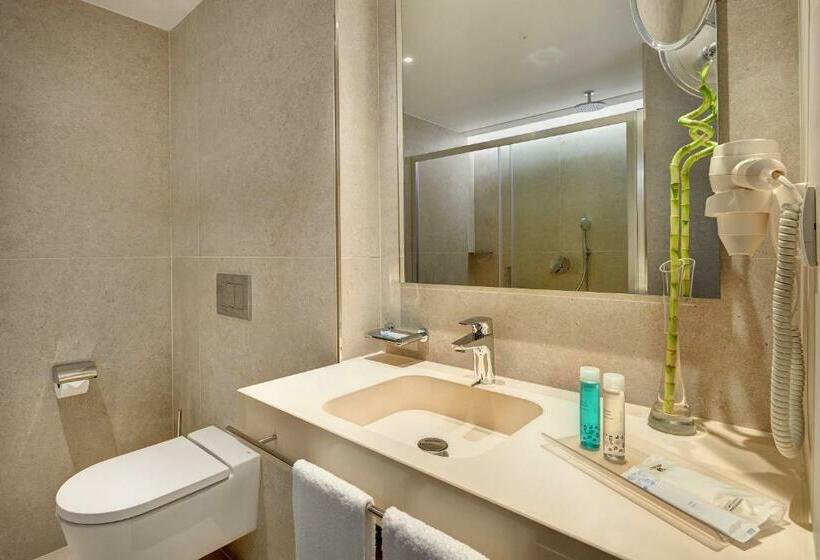 غرفة قياسية مطلّة علي البحر, Hipotels Bahia Cala Millor - Adults Only