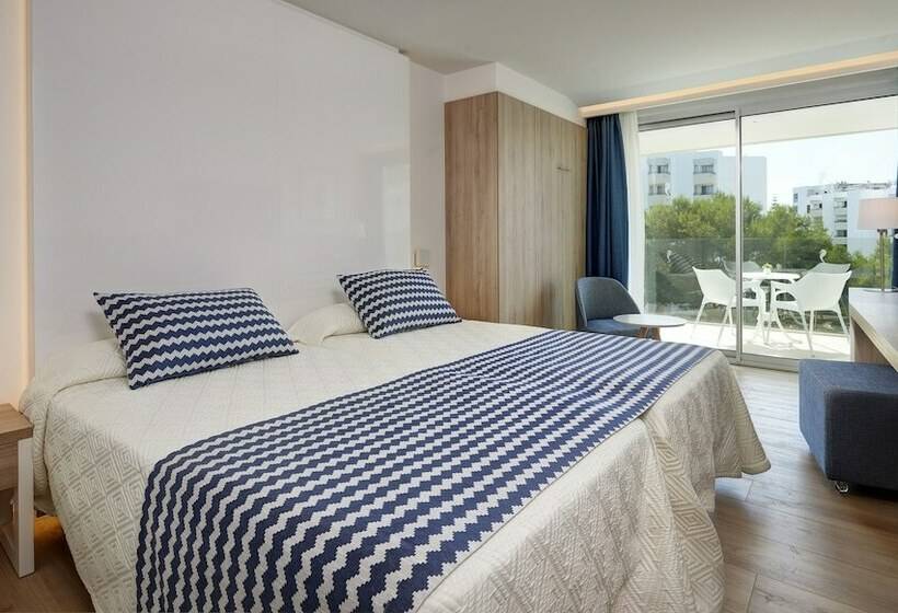 غرفة قياسية مطلّة علي حمام السباحة, Hipotels Bahia Cala Millor - Adults Only