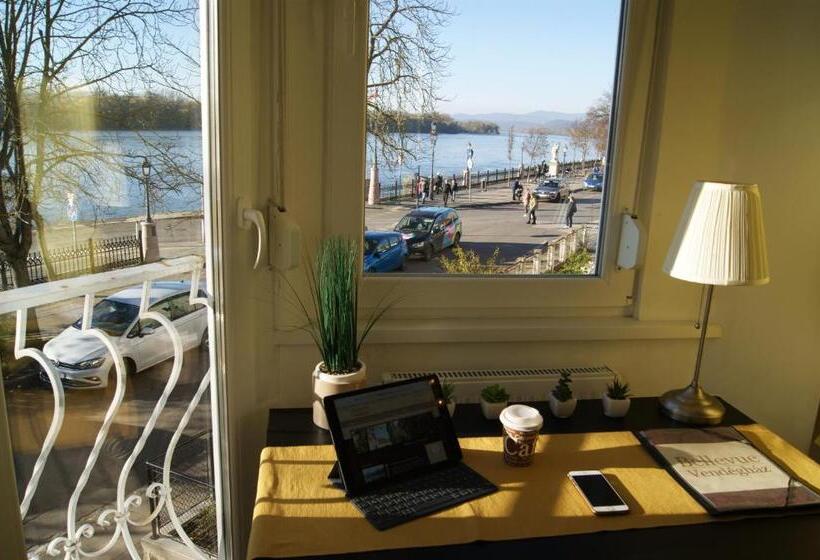 Апартаменты 2 Спальни, Bellevue Vendégház 2