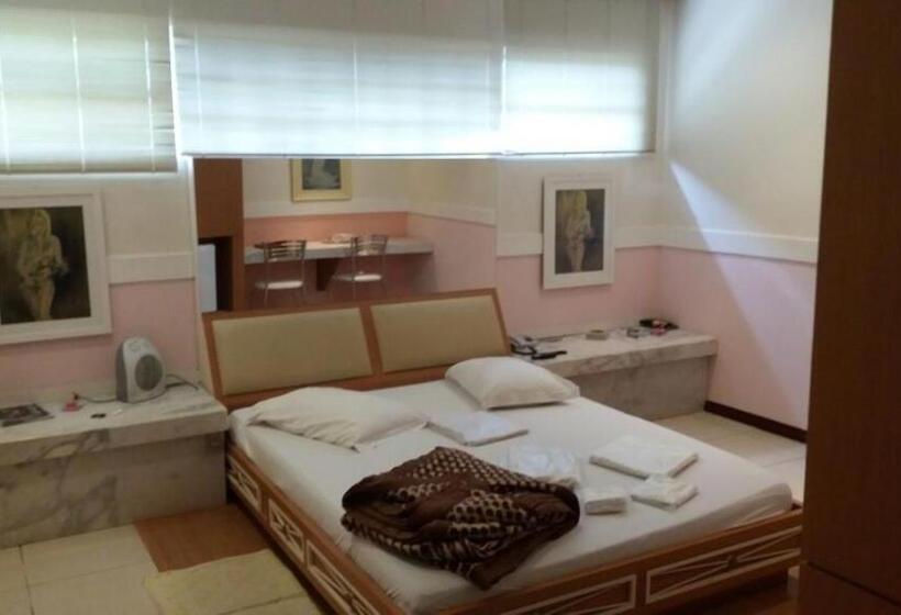 Люкс Повышенной Комфортности, Heru's Motel