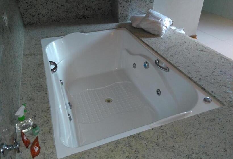 Люкс Повышенной Комфортности, Heru's Motel