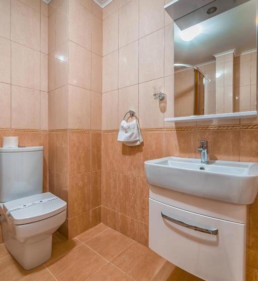 חדר סטנדרט יחיד, And Restaurant Velure