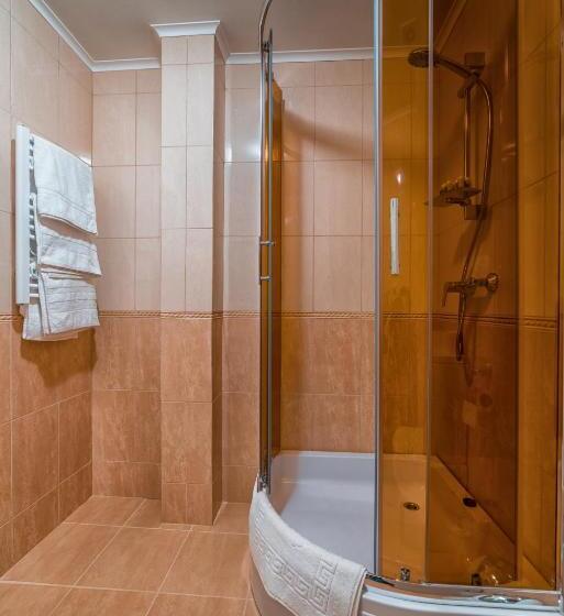 חדר משפתחתי סופריור, And Restaurant Velure