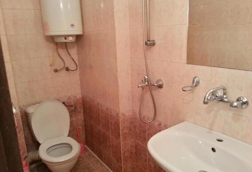 غرفة قياسية, Guest House Zora