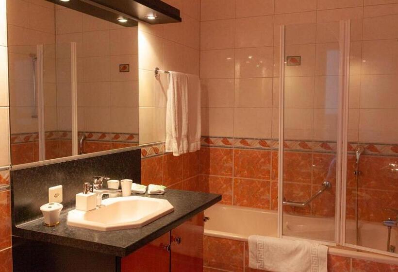 חדר סטנדרט, Hôtel De L Ours