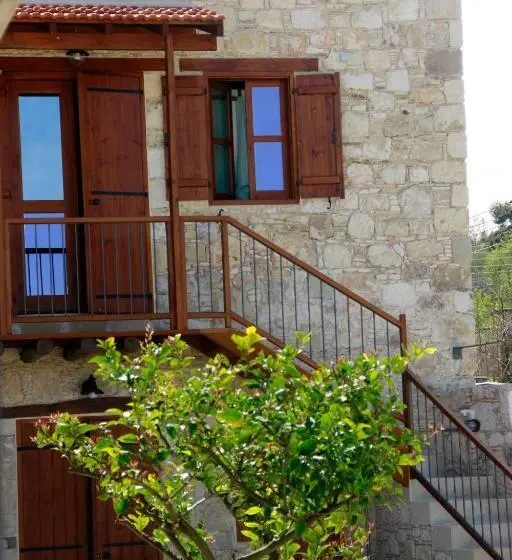 Standard Studio, Marmaras
