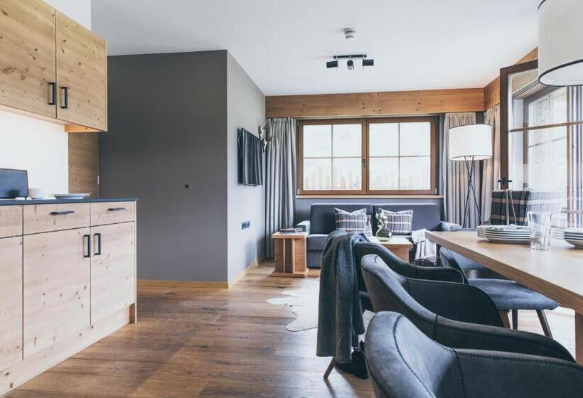 בקתת חדר, Pur Suites & Chalets