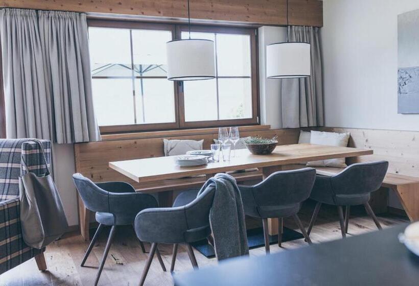 בקתת חדר, Pur Suites & Chalets