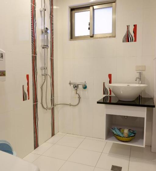 اتاق استاندارد چهار تخته, Ibiza Inn Kenting